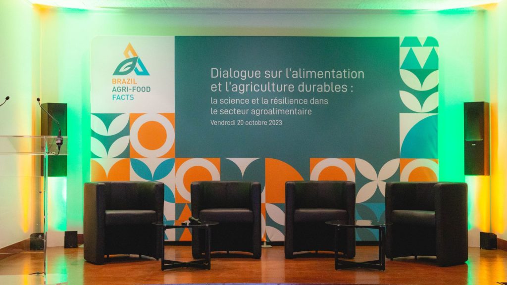 Apex Brasil Laura Salesa